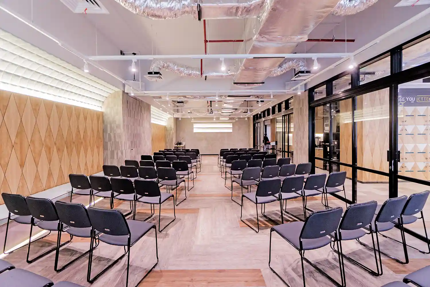 ruang acara event space gowork menara rajawali jakarta selatan