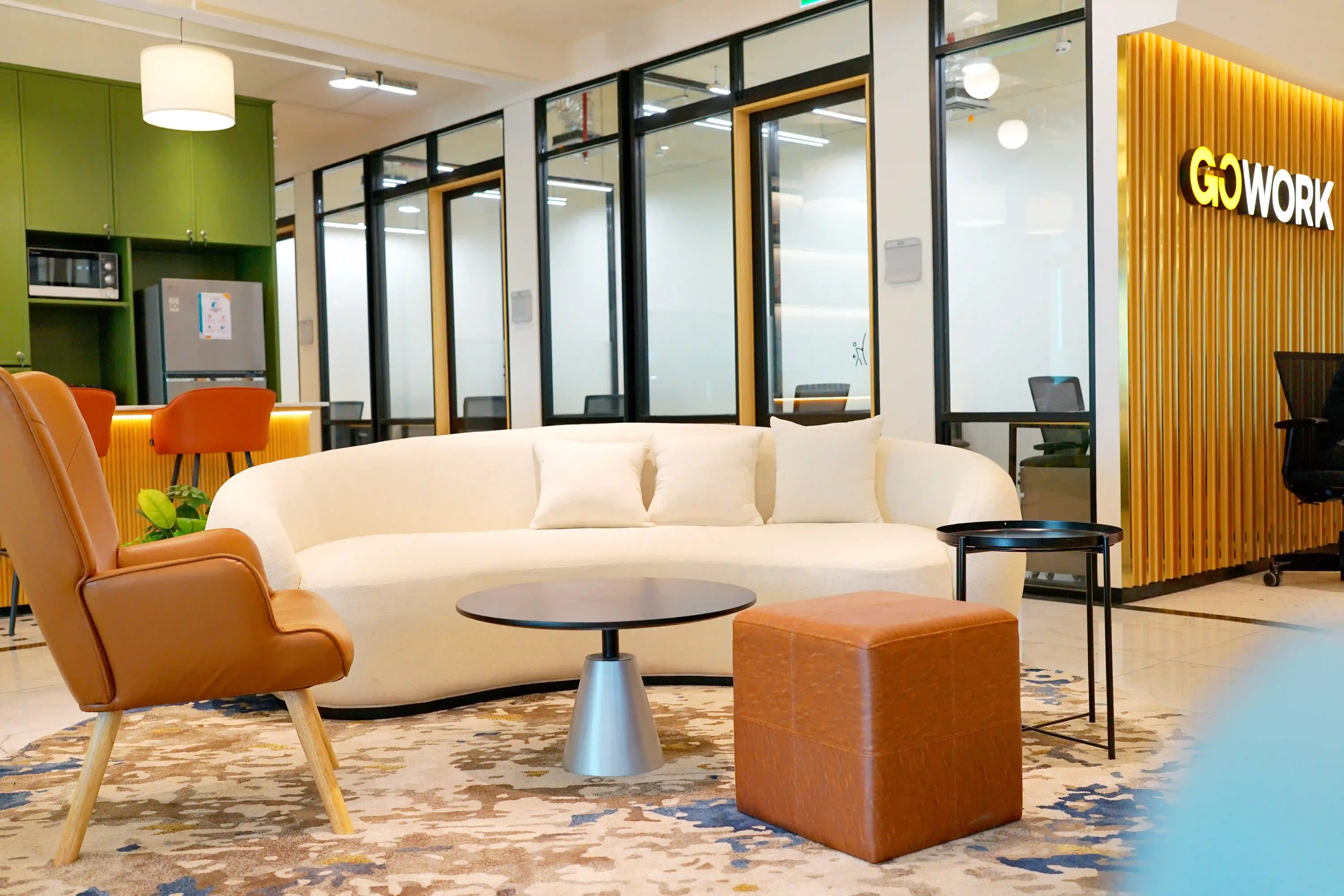 ruang kerja coworking space gowork the sima jakarta selatan