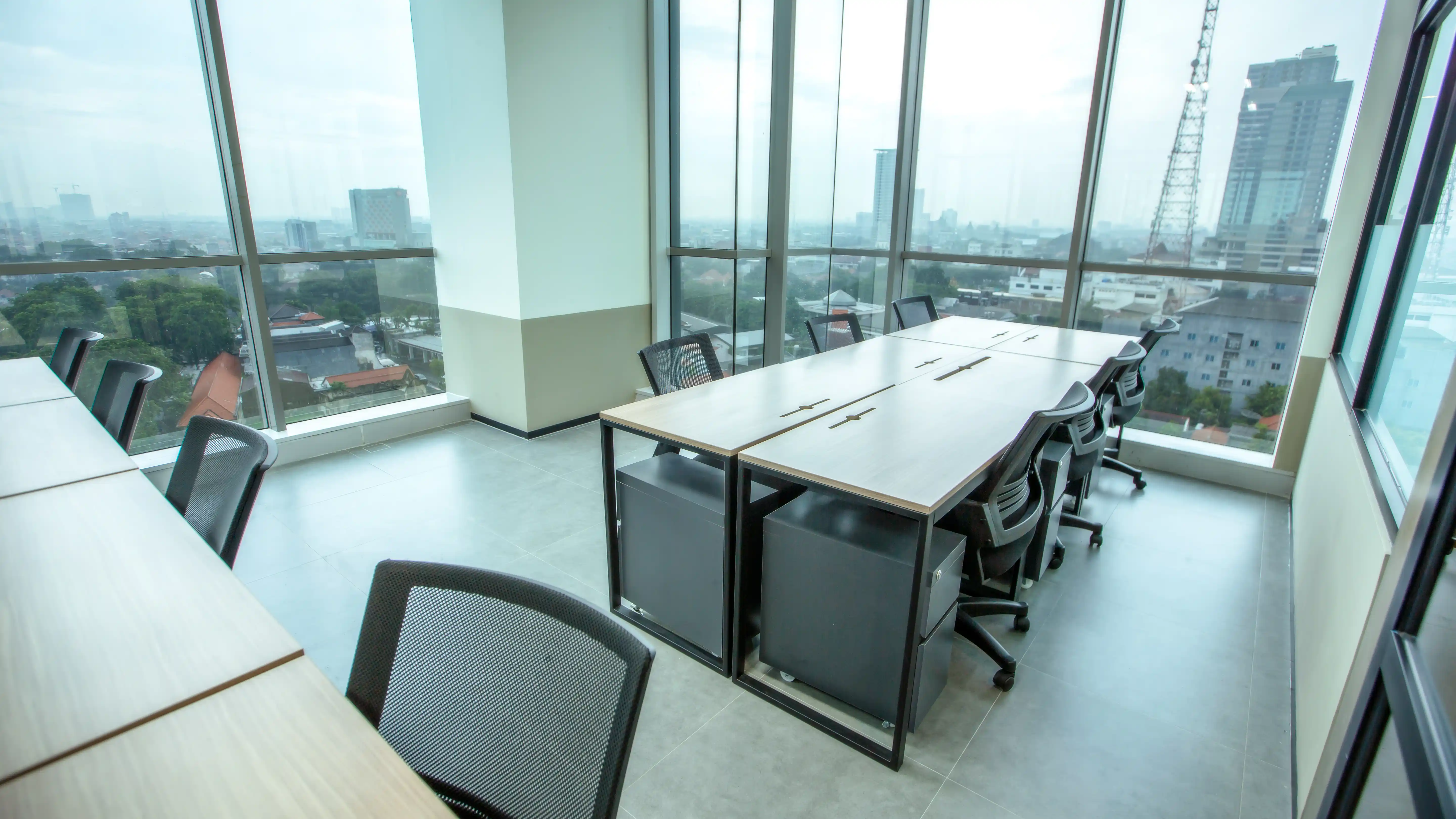 ruang kerja gowork mnc tower surabaya