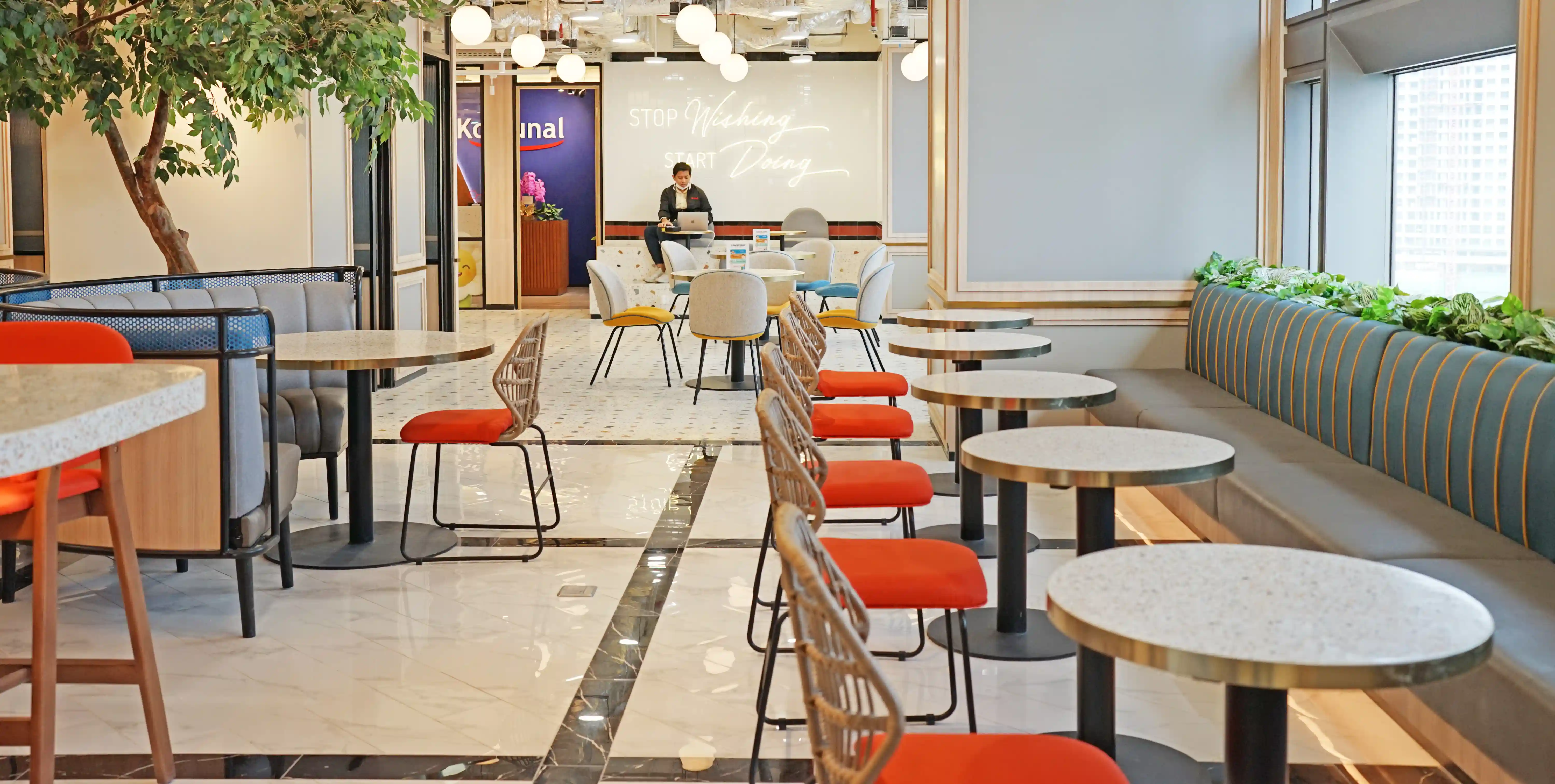 ruang kerja coworking space gowork sampoerna strategic square jakarta selatan