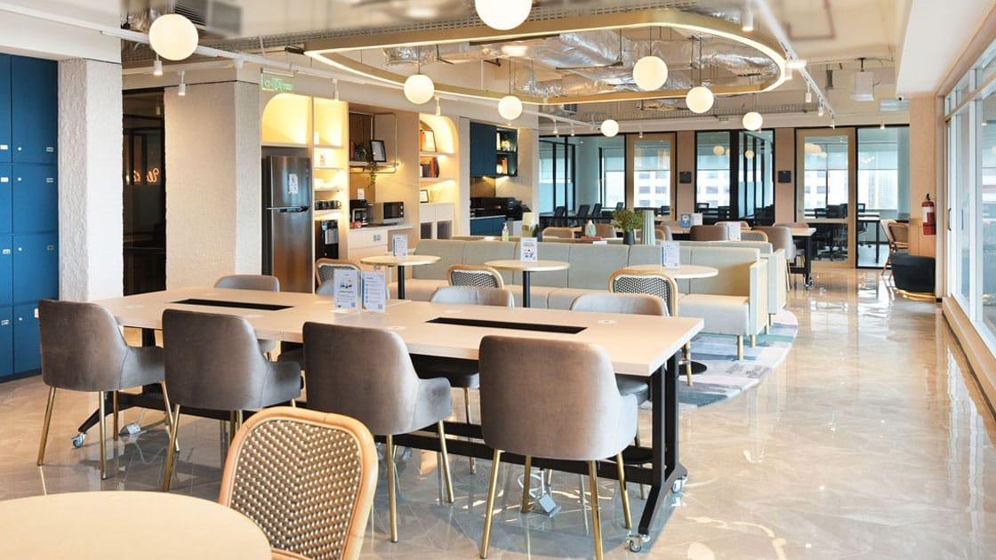 coworking space gowork sinar mas land plaza medan