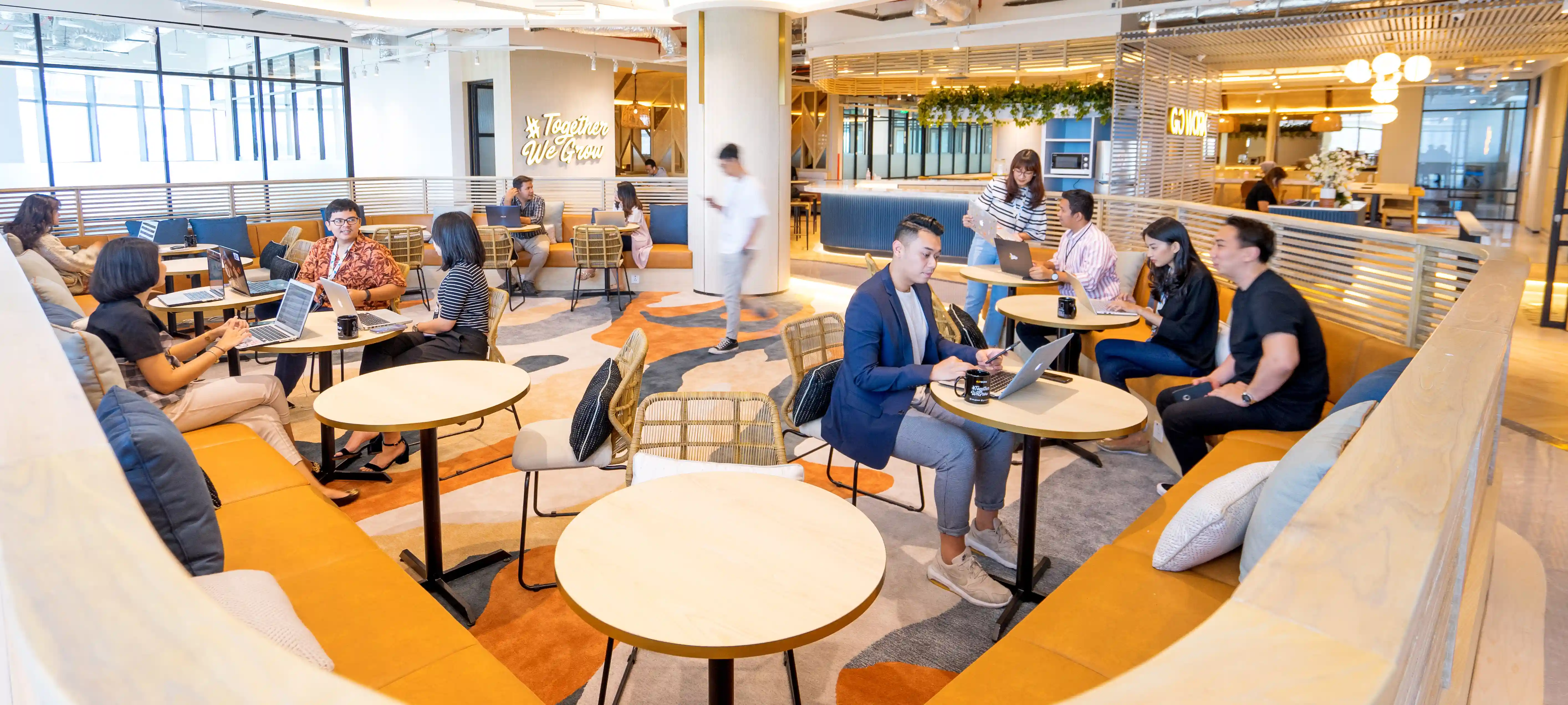 ruang kerja coworking space gowork bsd tangerang selatan