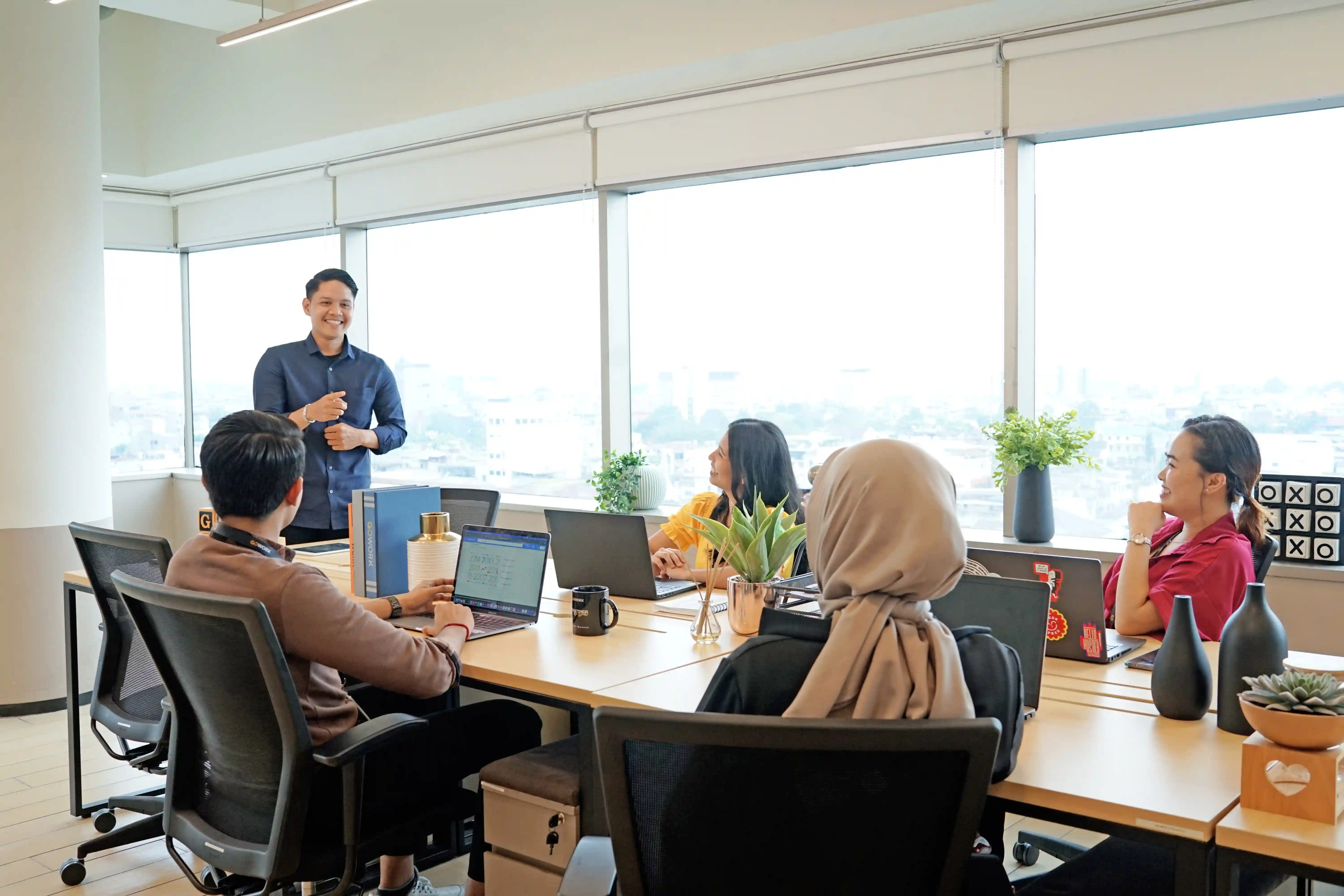 Solusi Fleksibel Sewa Kantor Harian di Medan: Daily Office GoWork Sinar Mas Land Plaza
