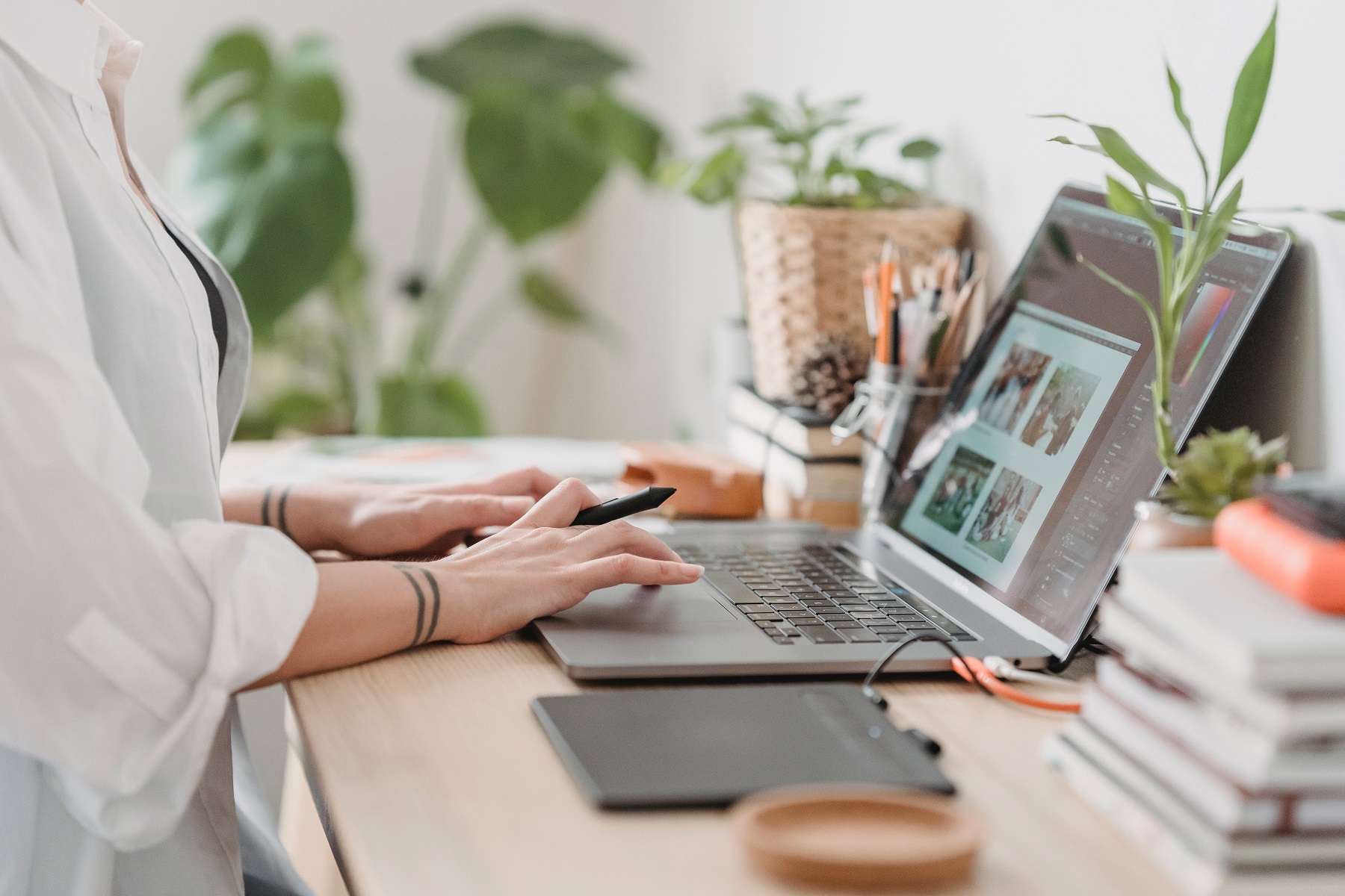 Virtual Office vs Kantor Fisik: Mana yang Lebih Efektif untuk Bisnis Startup?